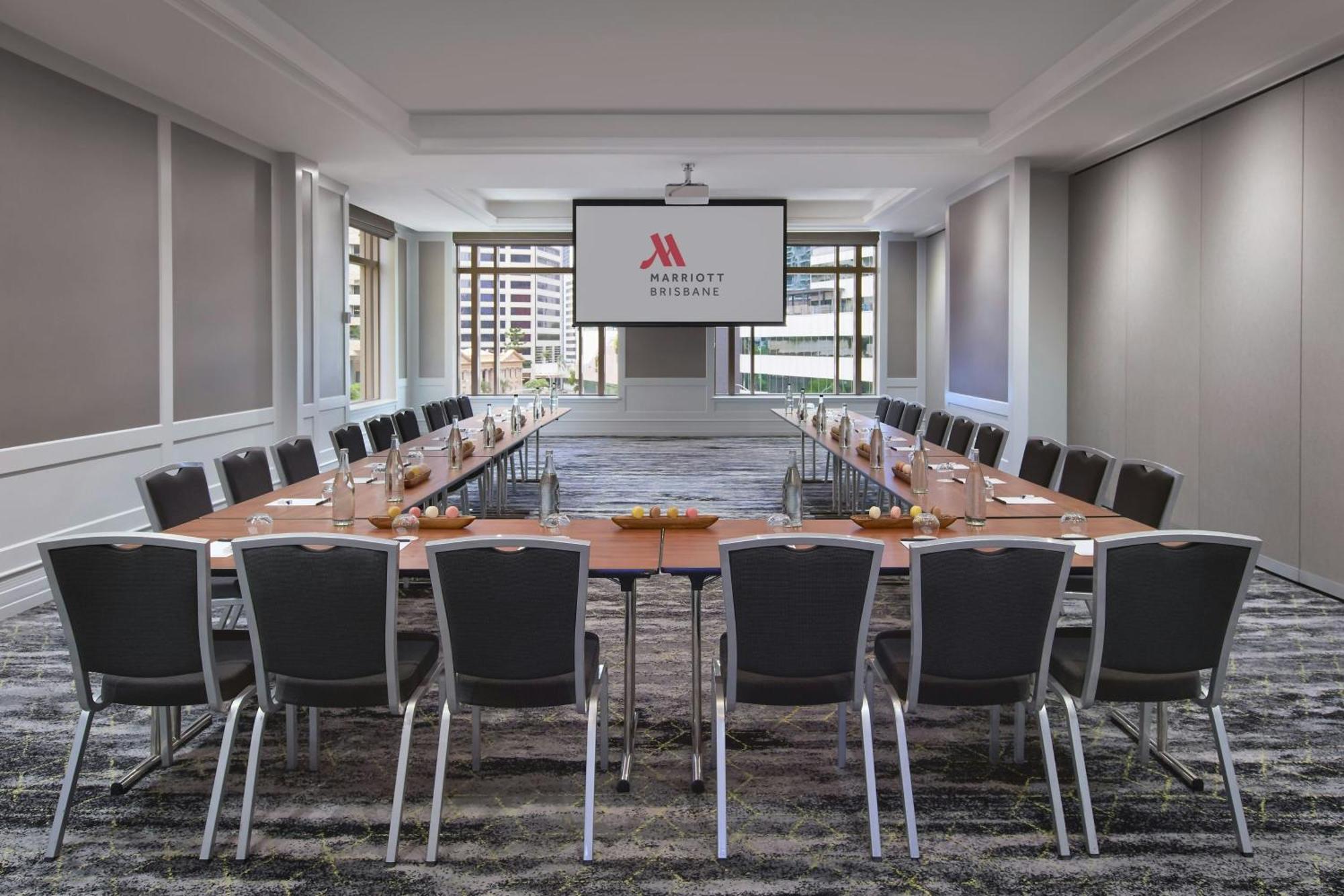 Marriott Hotel 5*
